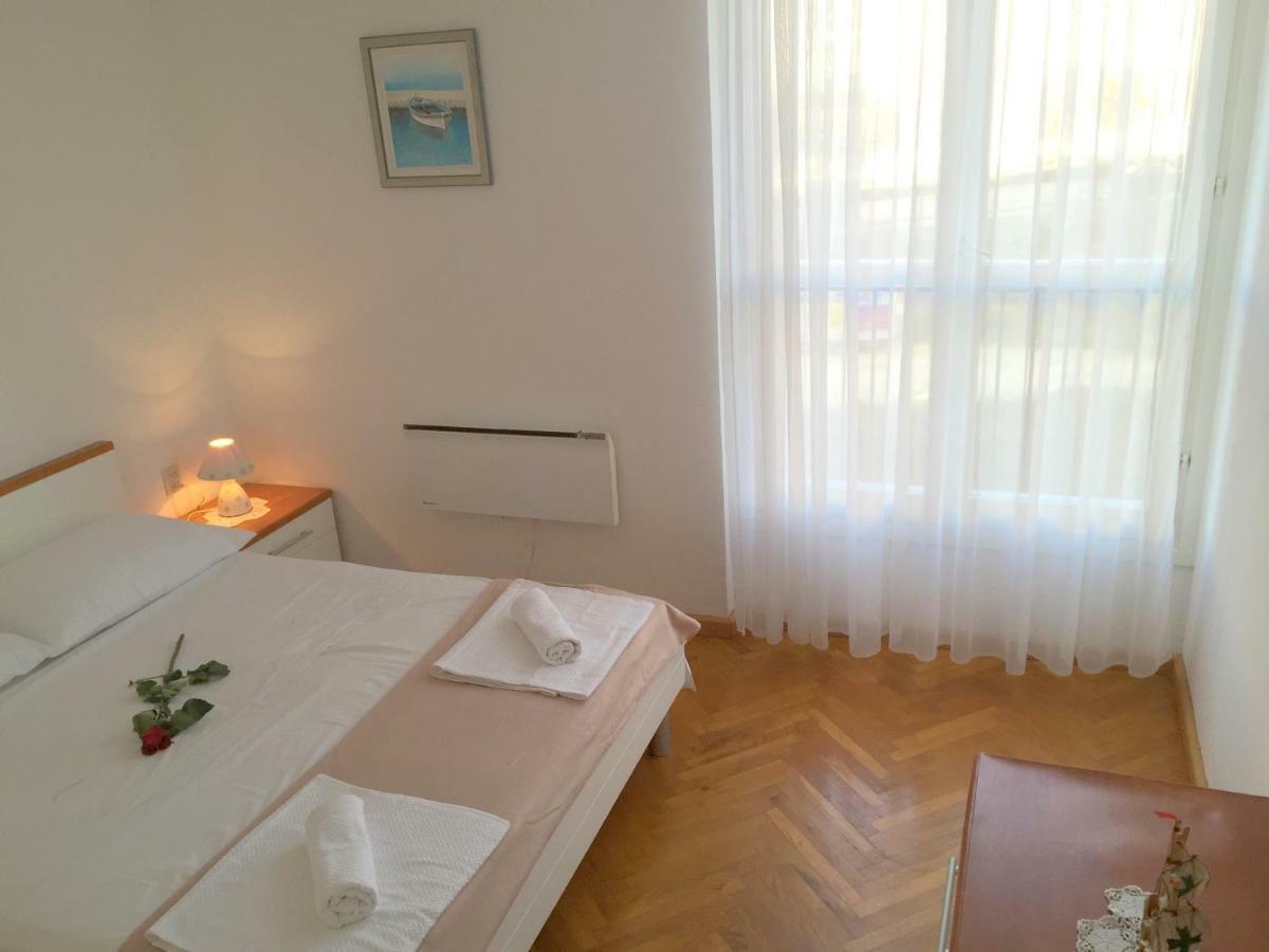 Apartment Trstenik สปลิท ภายนอก รูปภาพ