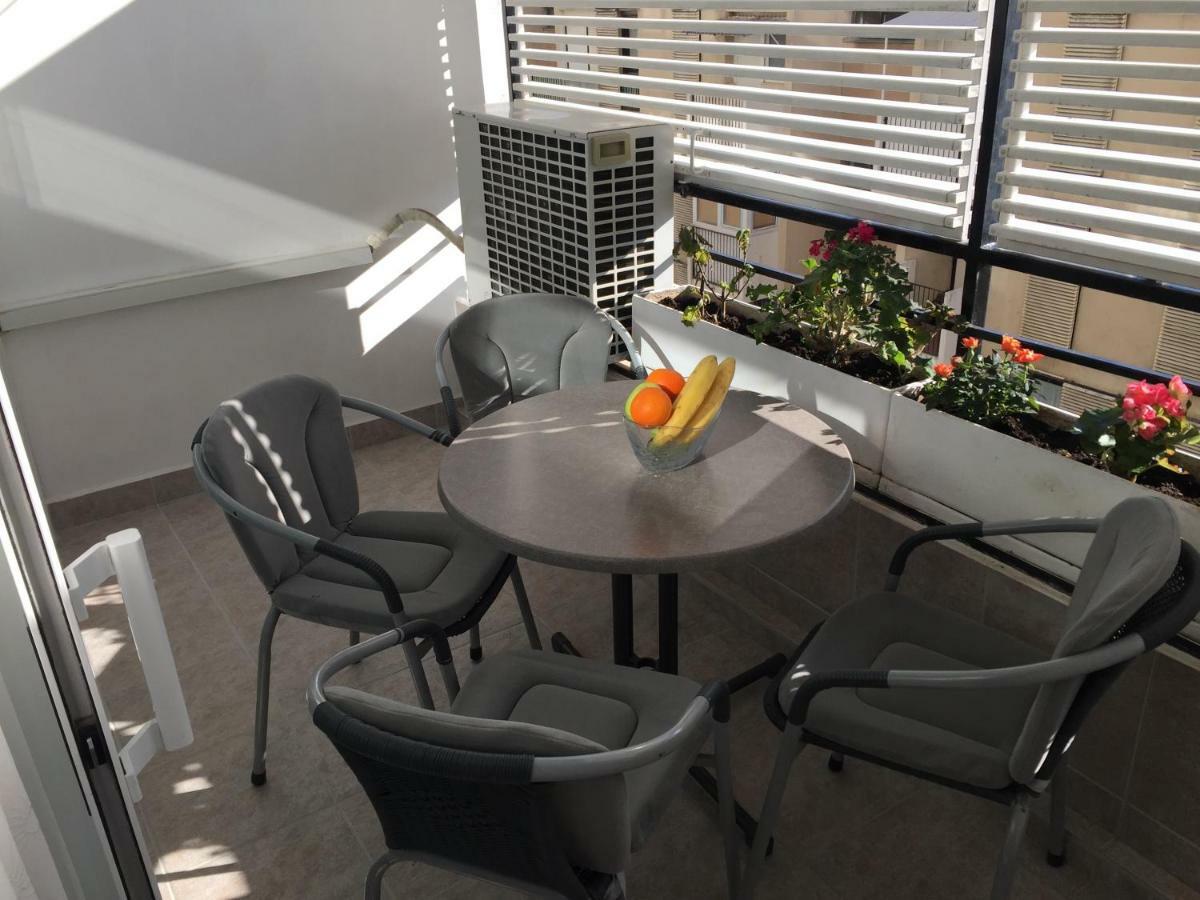 Apartment Trstenik สปลิท ภายนอก รูปภาพ
