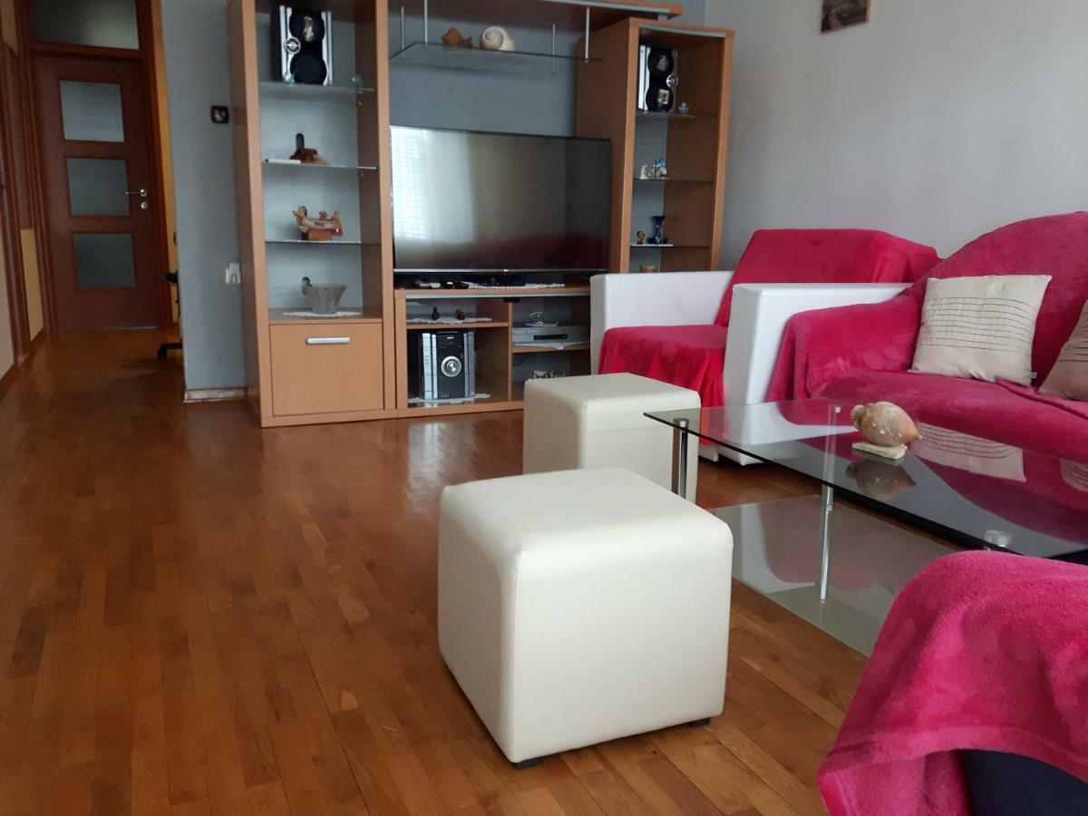 Apartment Trstenik สปลิท ภายนอก รูปภาพ
