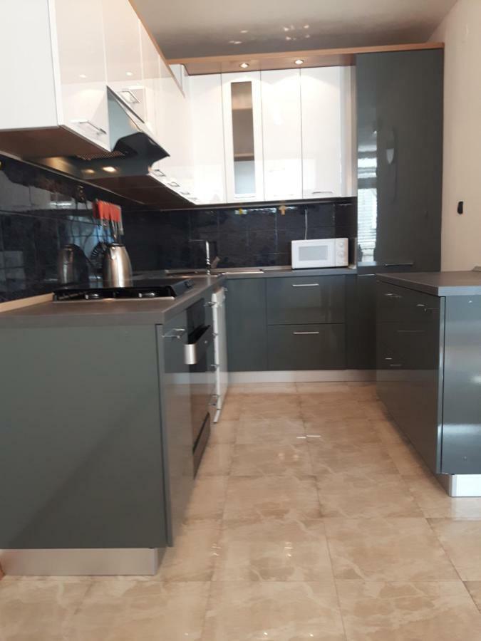 Apartment Trstenik สปลิท ภายนอก รูปภาพ