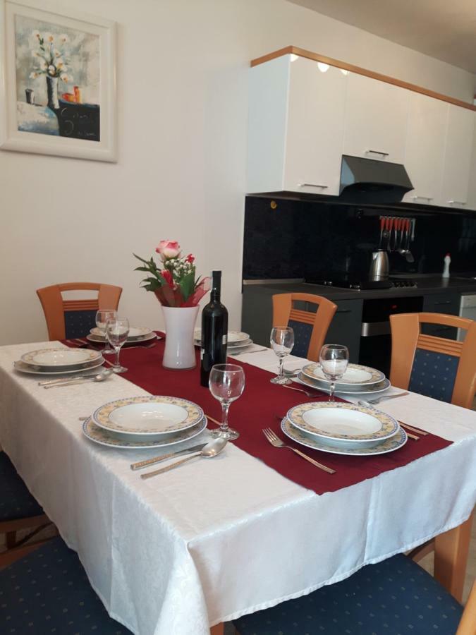 Apartment Trstenik สปลิท ภายนอก รูปภาพ